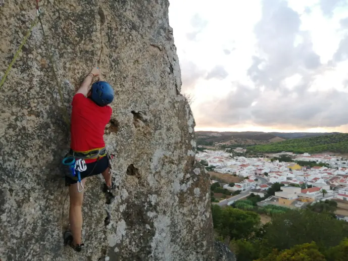 Climber climbing a crack in the Lagos